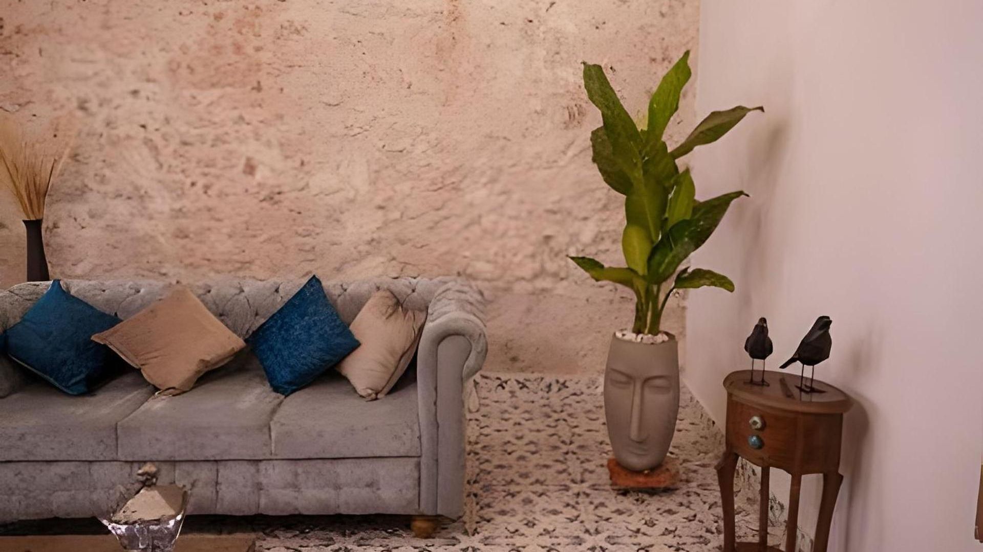 Casa Colonial En Centro Histórico Con Piscina