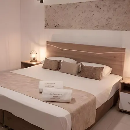 Casa Colonial En Centro Histórico Con Piscina * Cartagena