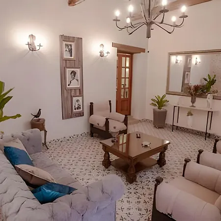 Сasa de vacaciones Casa Colonial En Centro Histórico Con Piscina *